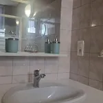 Le Petit Broche, Spacious, Sleeps 6