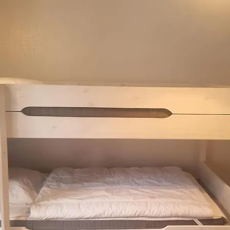 Apartman Le Petit Broche, Spacious, Sleeps 6