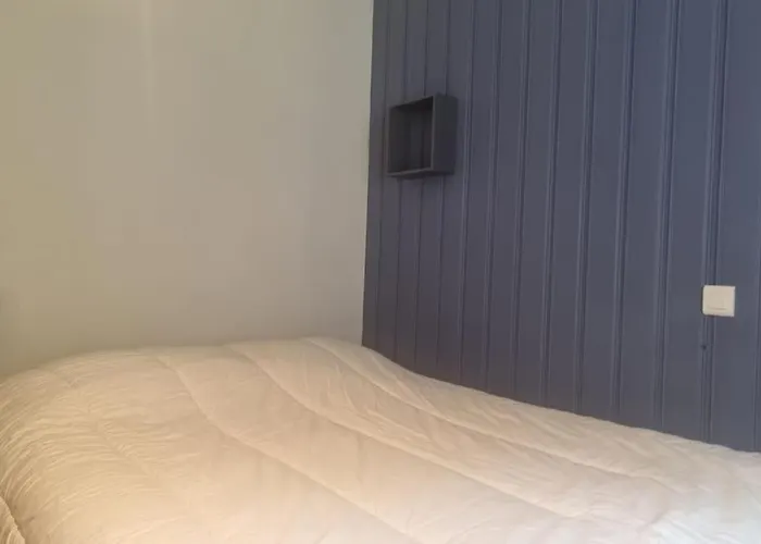 Apartment Le Petit Broche, Spacious, Sleeps 6